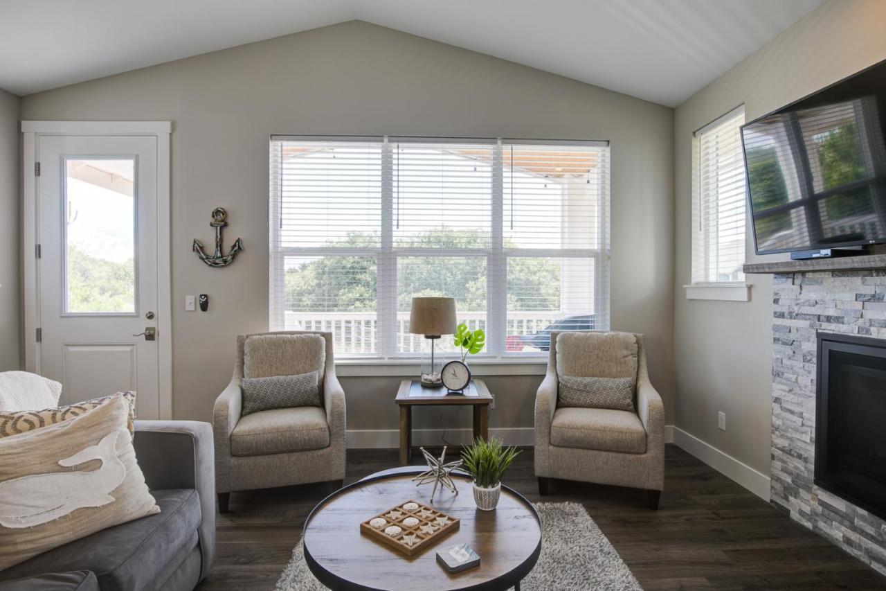 Tranquility Base Holiday home