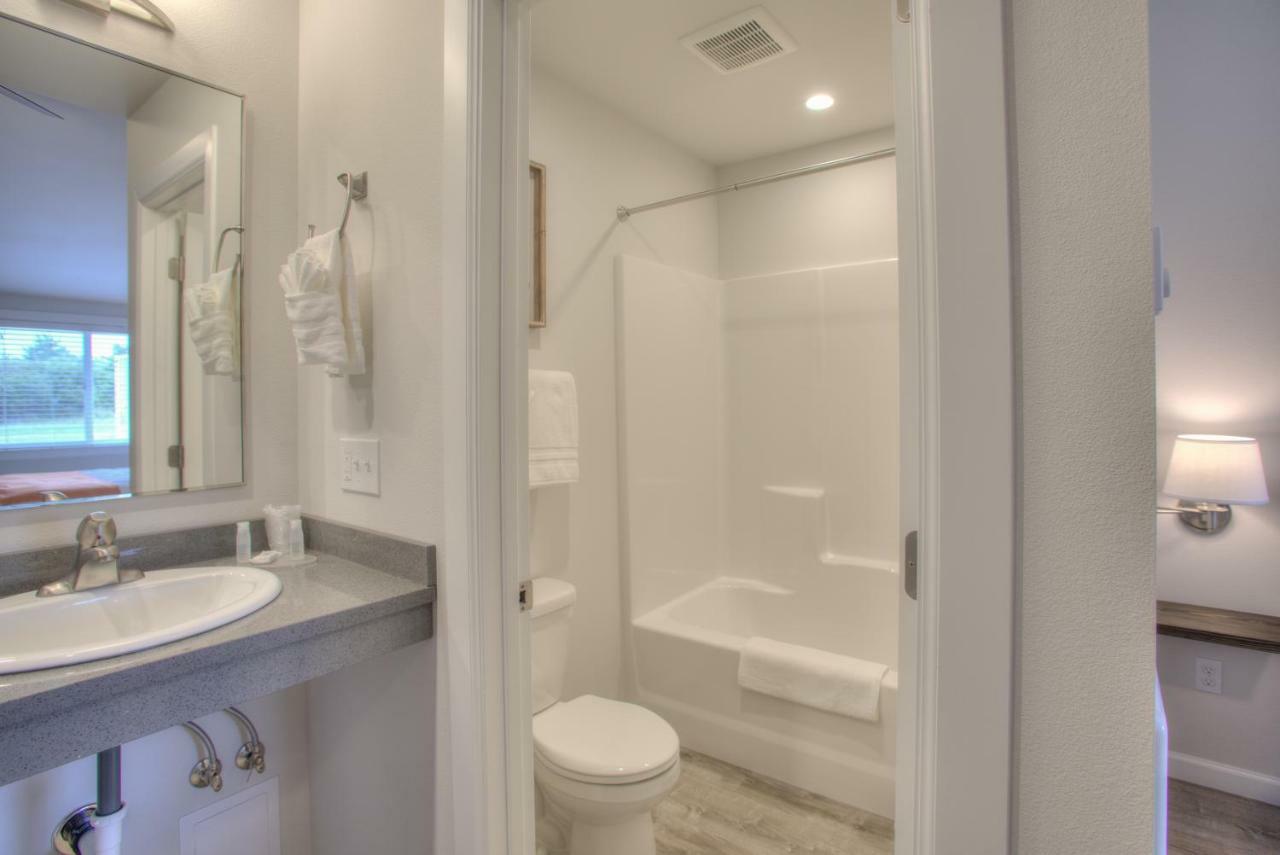 Ocean Shores Resort (Adults Only) 3*