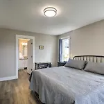 Modern Ocean Shores Home, 2 Mi To Beach!