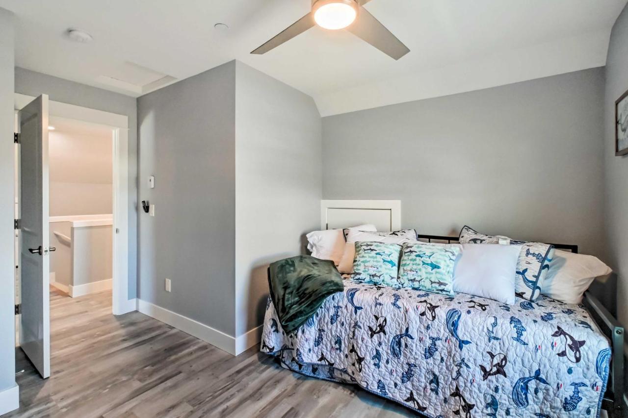 Holiday home Getaway With Fireplace And Hot Tub! Ocean Shores