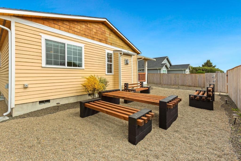 Cobblestone Ocean Shores