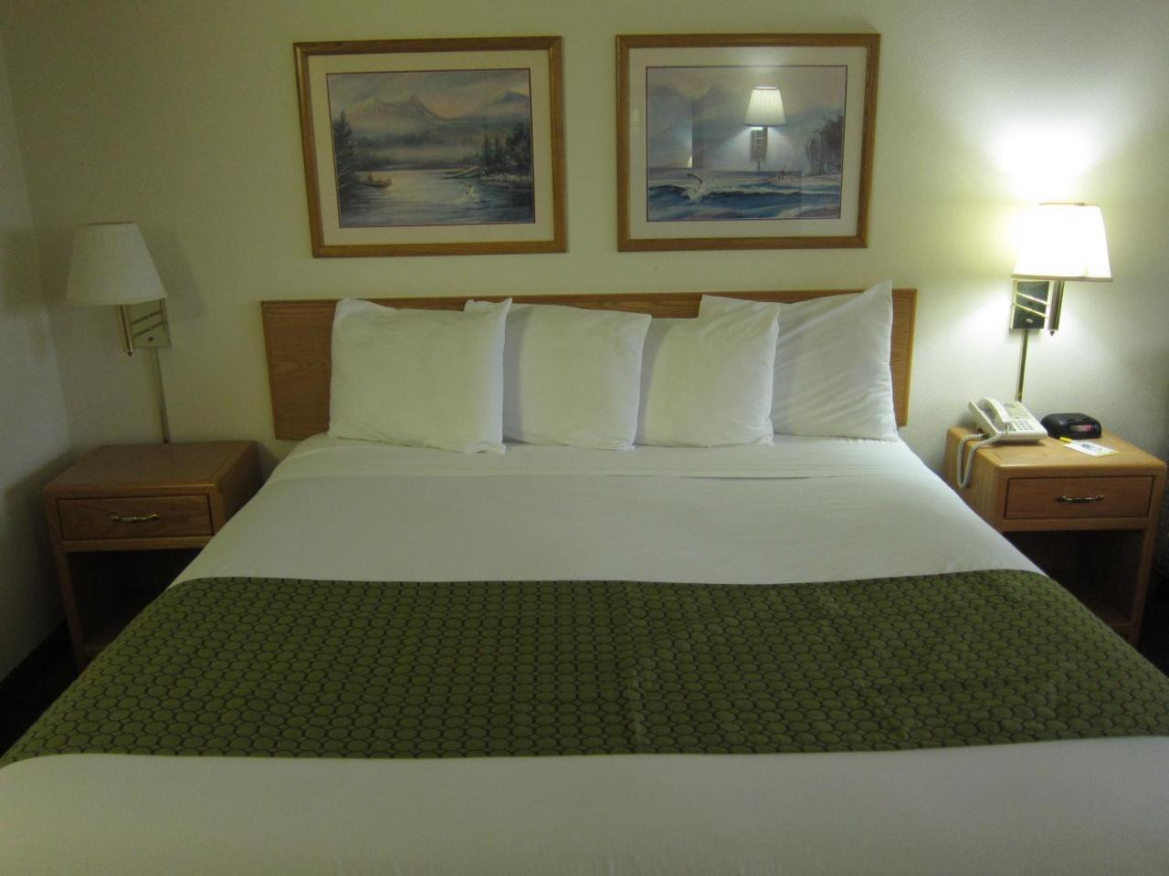 Days By Wyndham Hotel