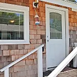 Ten Pines Cottage