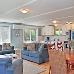 Ten Pines Cottage