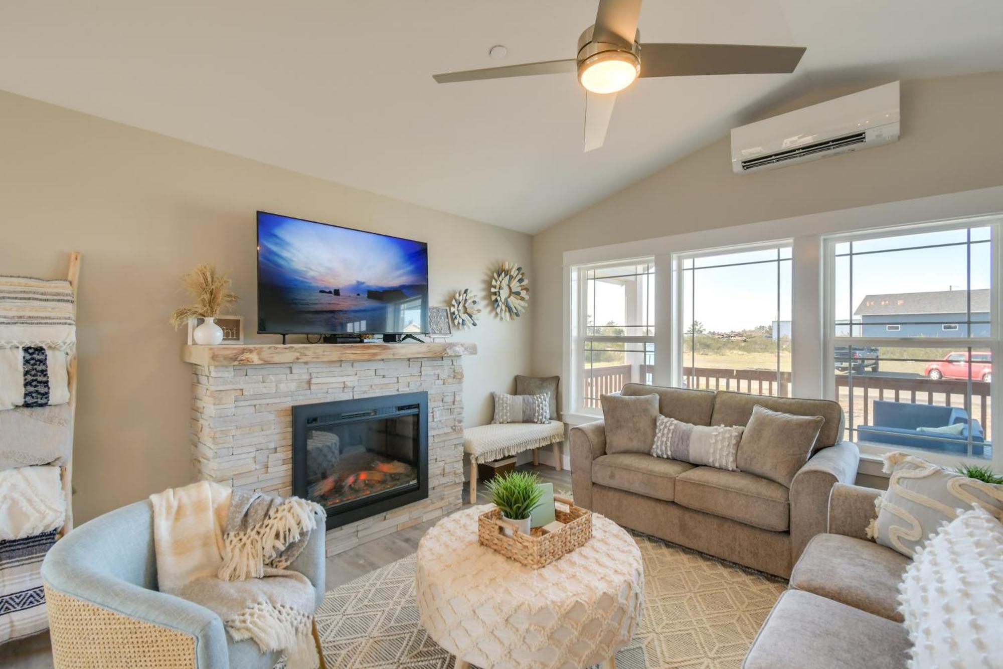 Holiday home Pet-friendly Retreat With Fenced Yard, Walk To *